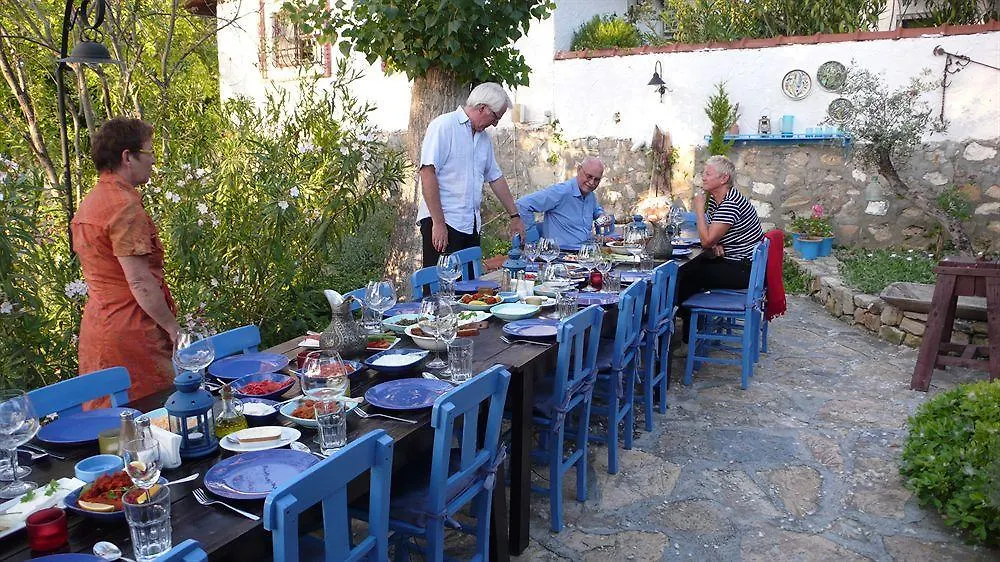 Bakkhos Guesthouse Kusadası 3*,  Turcia