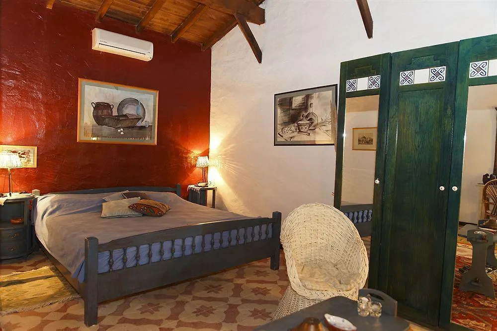 Bakkhos Guesthouse Kusadası 3*,