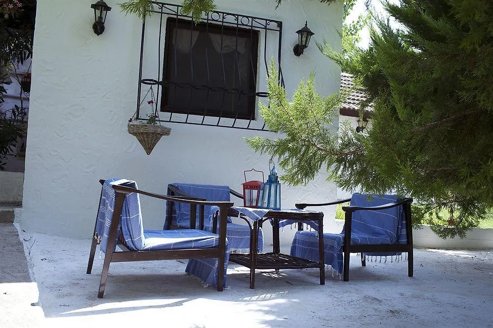 Bakkhos Guesthouse Kusadası Pensiune