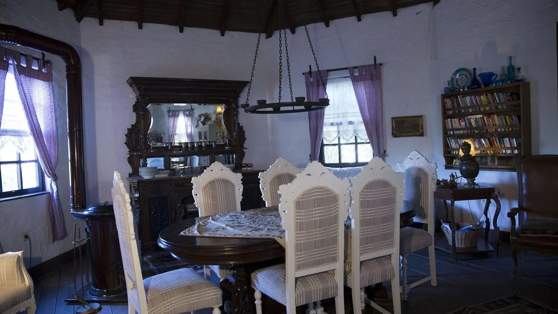 Bakkhos Guesthouse Kusadası Pensiune