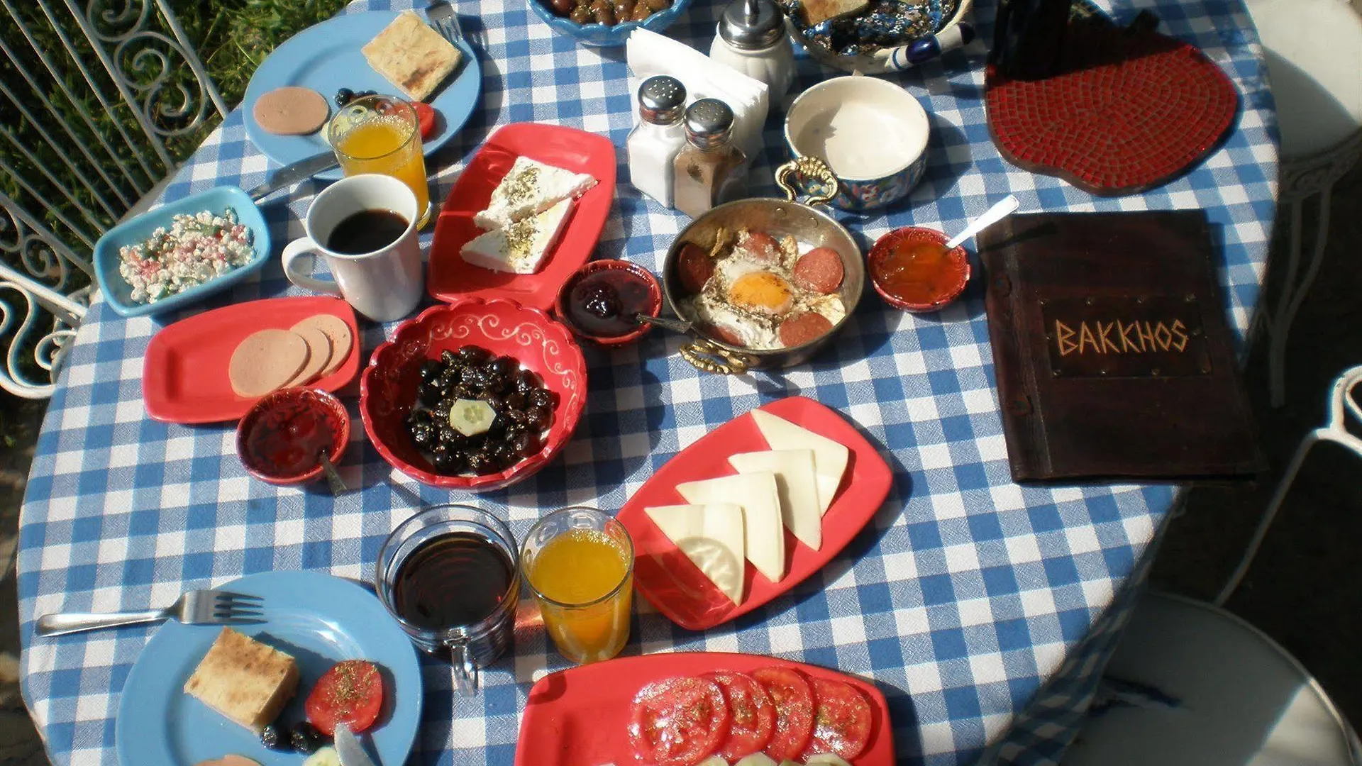 Bakkhos Guesthouse Kusadası