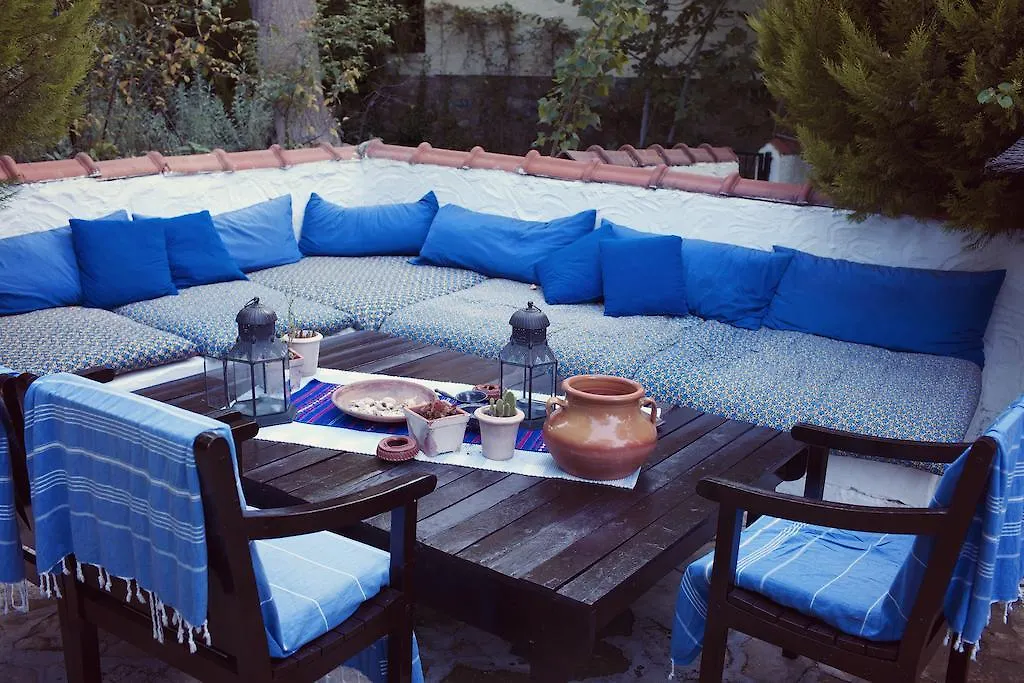 Bakkhos Guesthouse Kusadası 3*,  Turcia