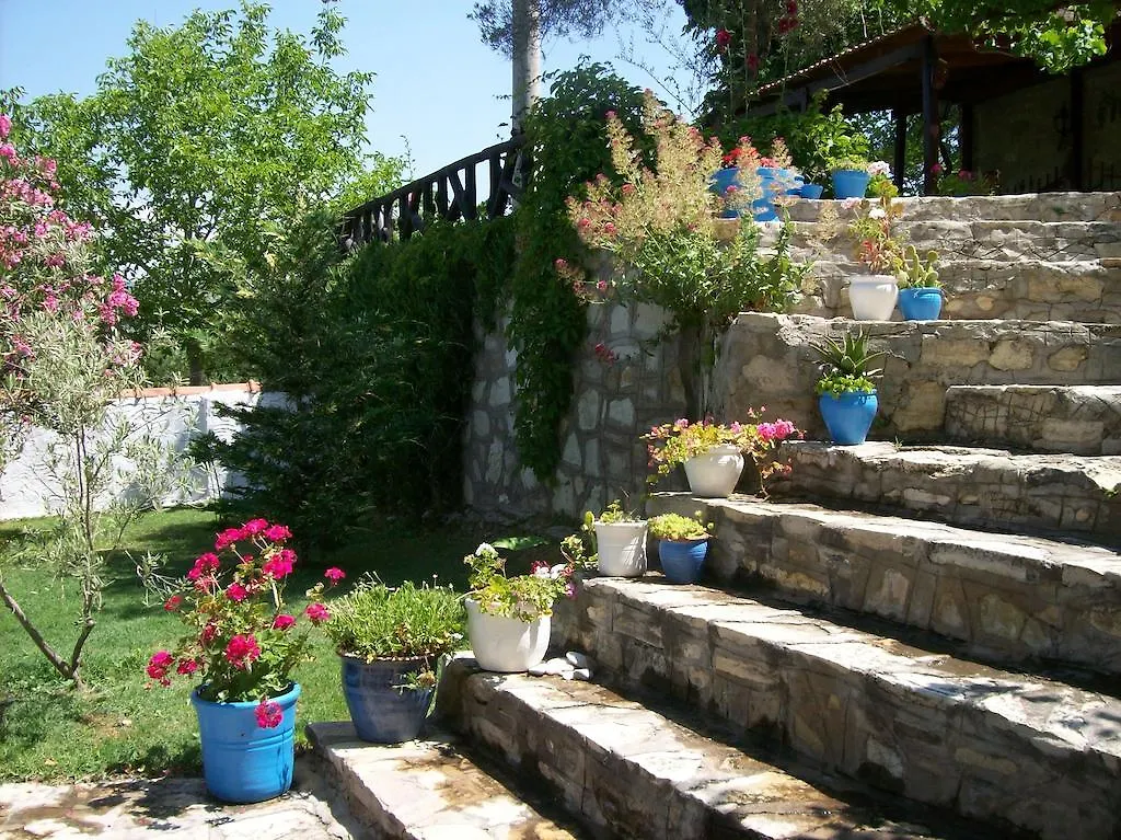 Bakkhos Guesthouse Kusadası Turcia